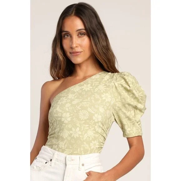 Floral One-Shoulder Top In Light Green